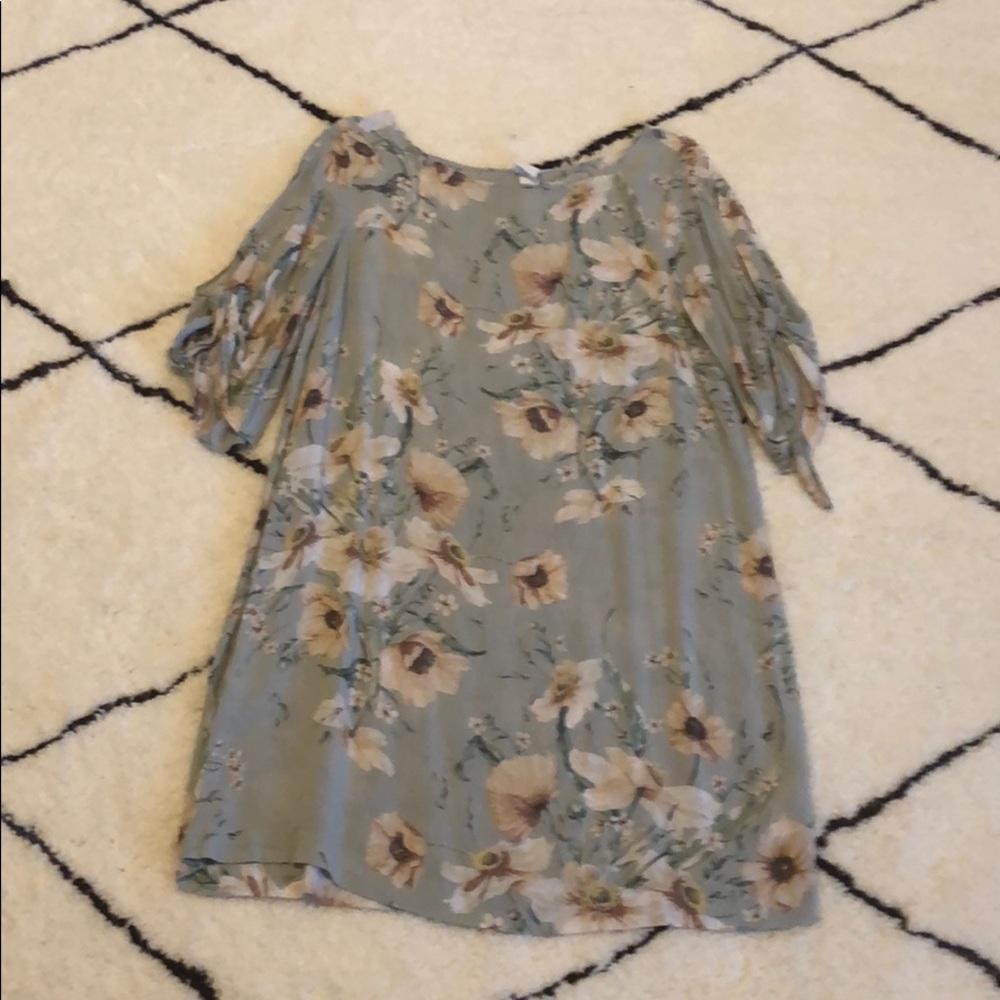 🌼🌸Floral shift dress🌸🌼